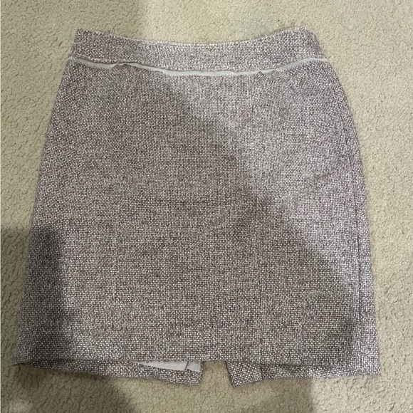 Ann Taylor Wool Tweed cream and gold skirt - size 8 EUC. - Picture 2 of 6